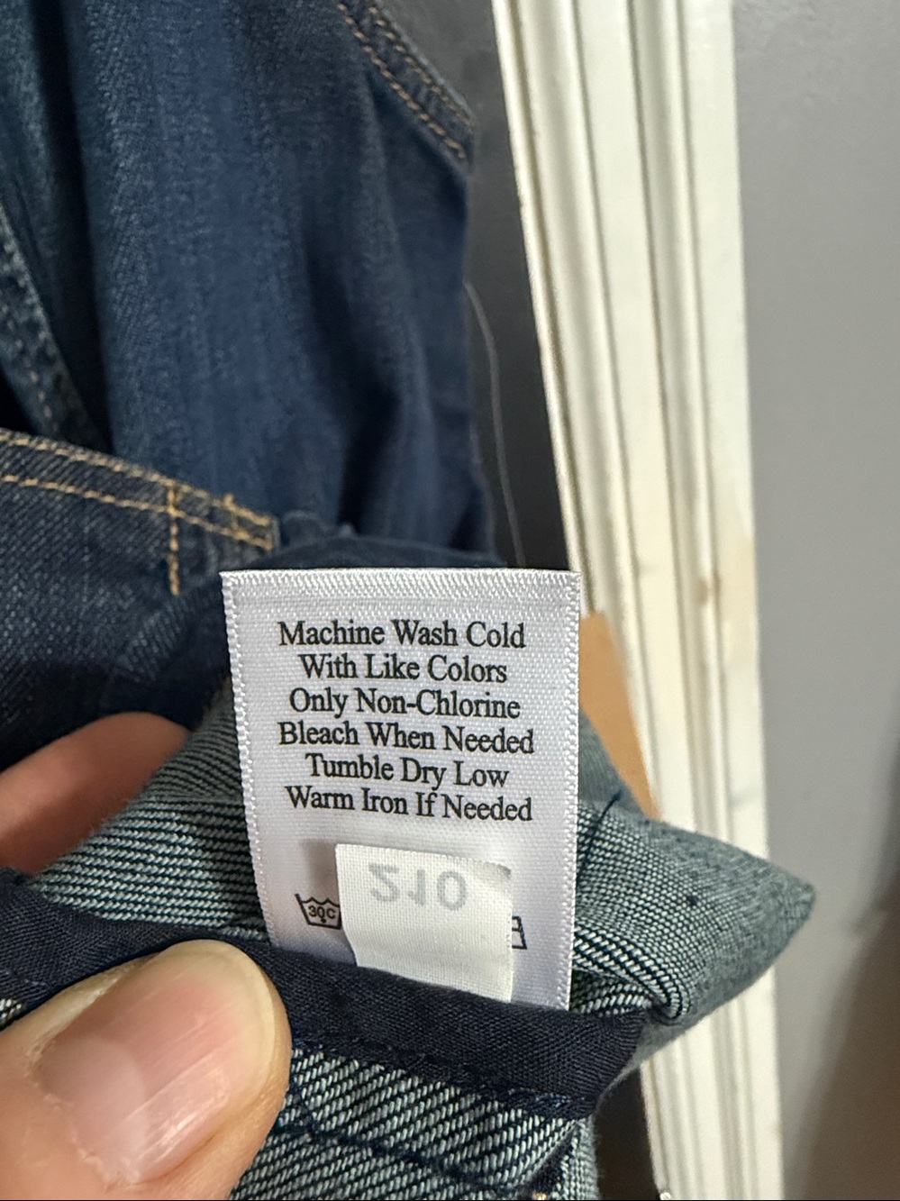 Coldwater Creek Notch Lapel Denim Vest Size: W20 - Picture 7 of 9